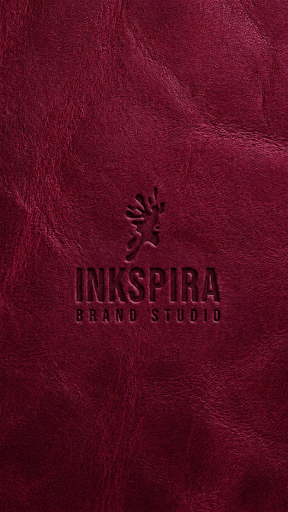 Piel magenta grabada con el logotipo de Inkspira